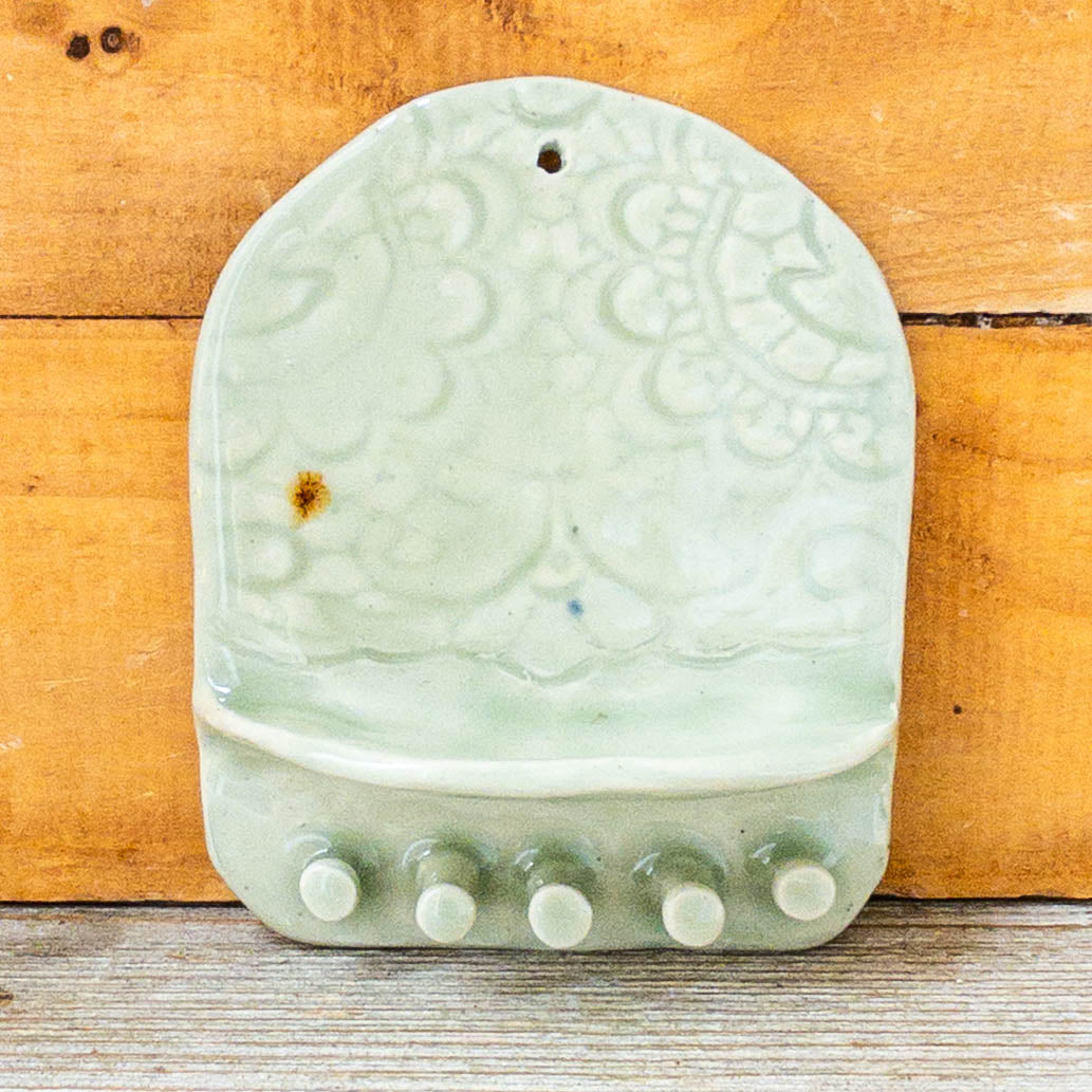 Hanging Jewelry Shelf with Pegs - SECOND - Taylor