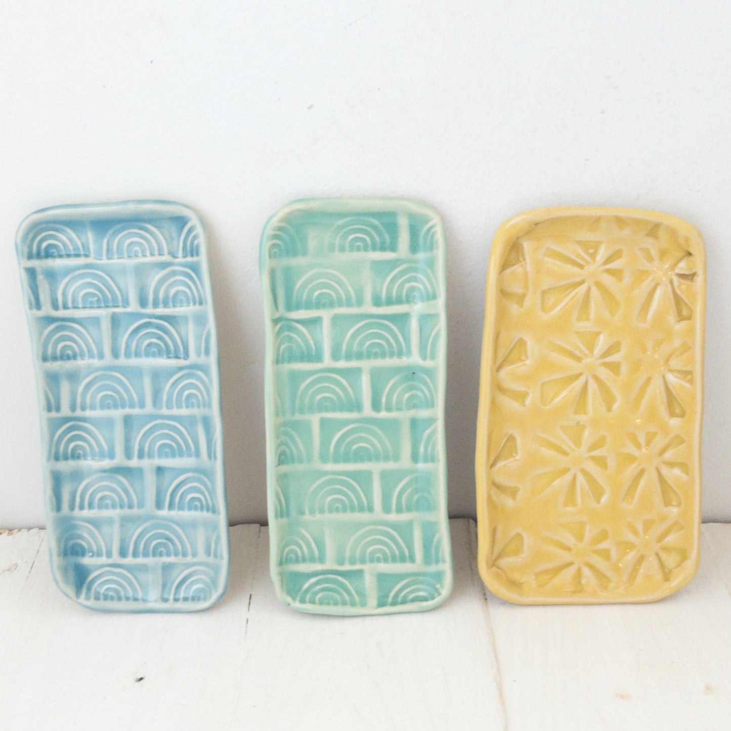6” Rainbow and Starburst Trays - Taylor