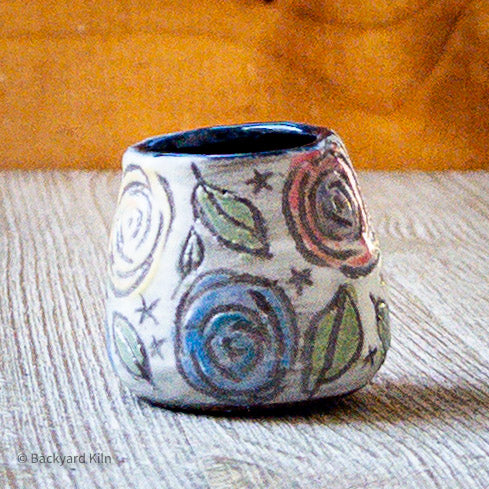 Tiny Roses Vase - Taylor