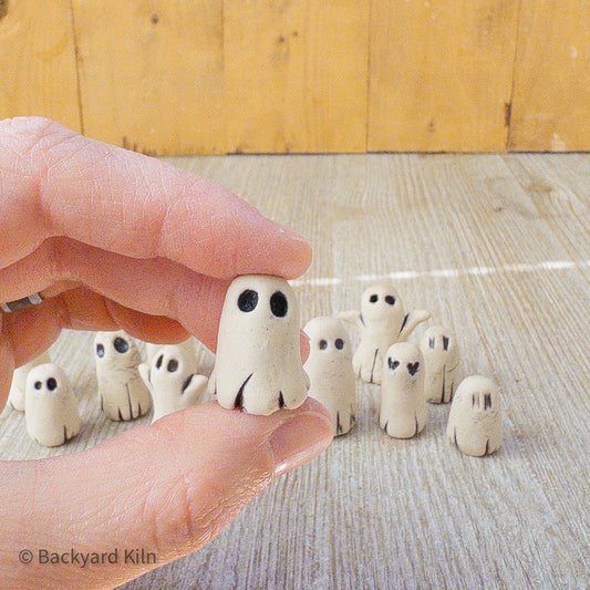 Mini Ghosts Assorted - Taylor