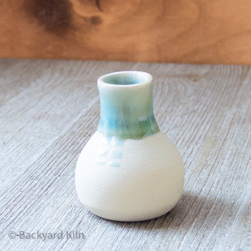 Cloud Flow Tiny Vase - Taylor
