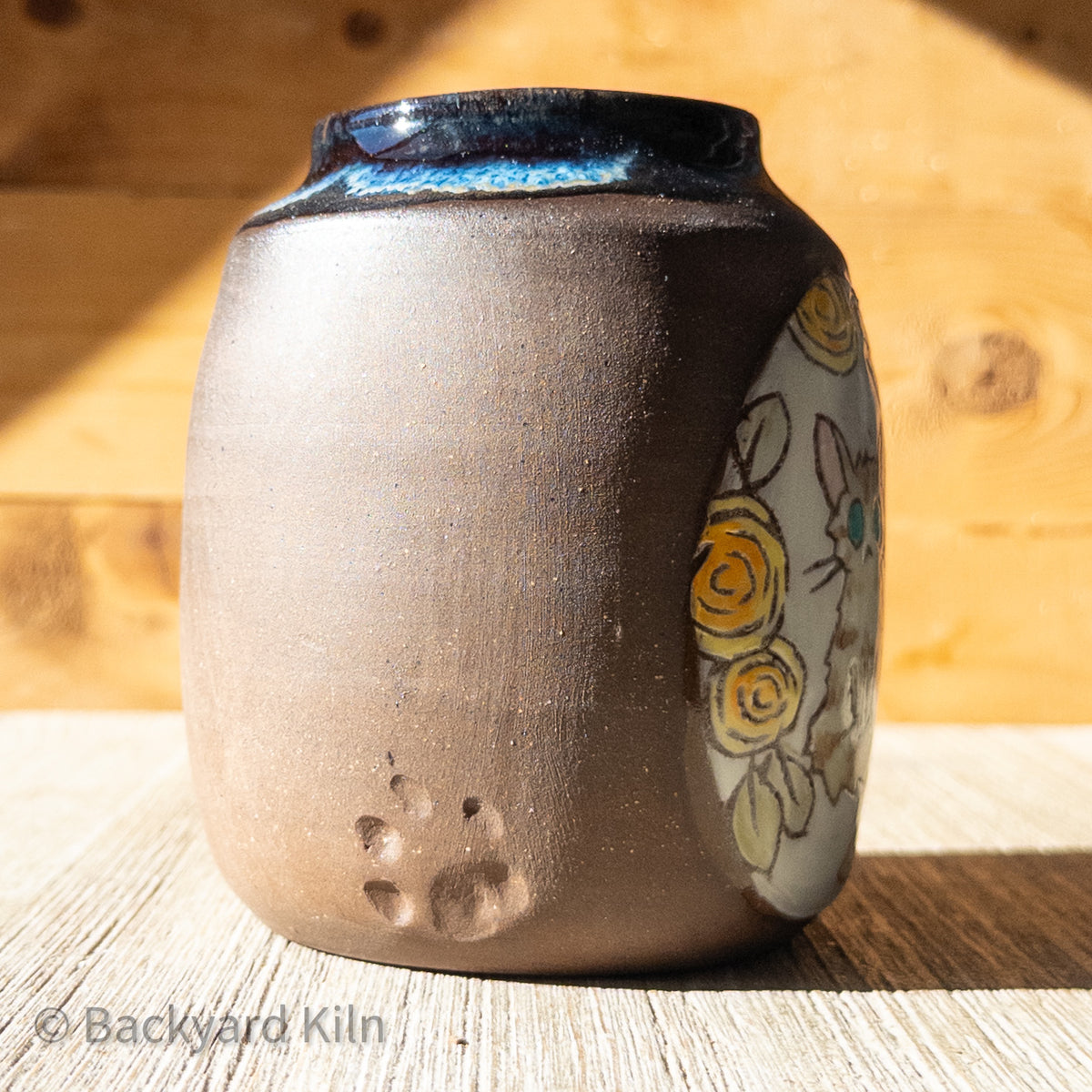 Fundraiser Cat Vase: Emerald 1 by Taylor
