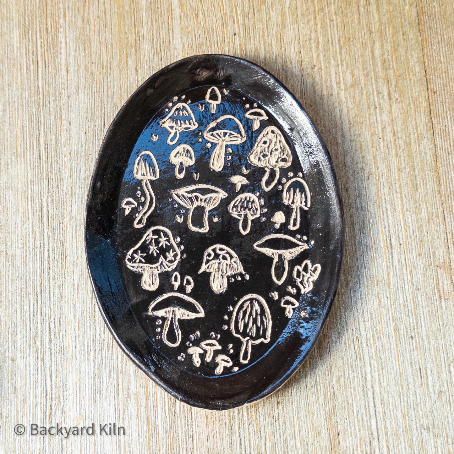 Scandi Mushroom Tray - Taylor