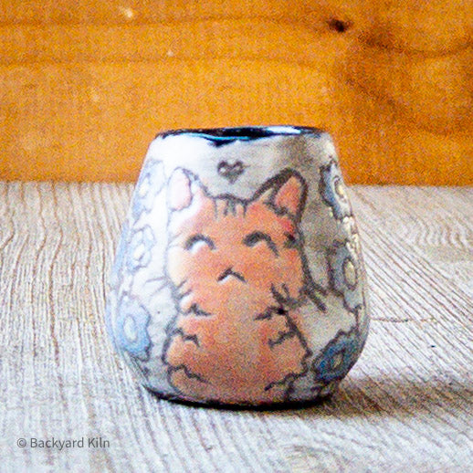 Tiny Cat and Flowers Vase - Taylor