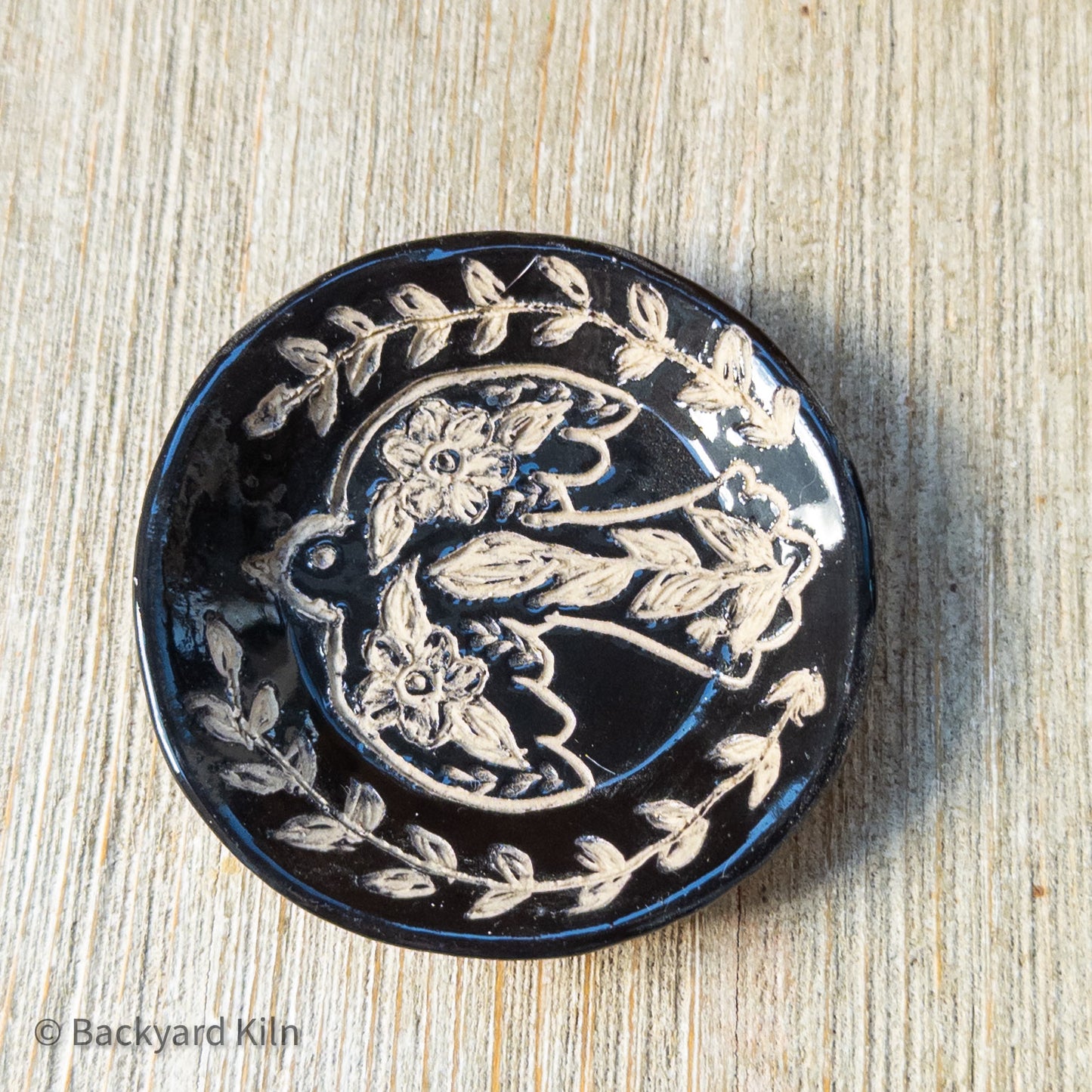 Small Scandi Dove Dish - Taylor