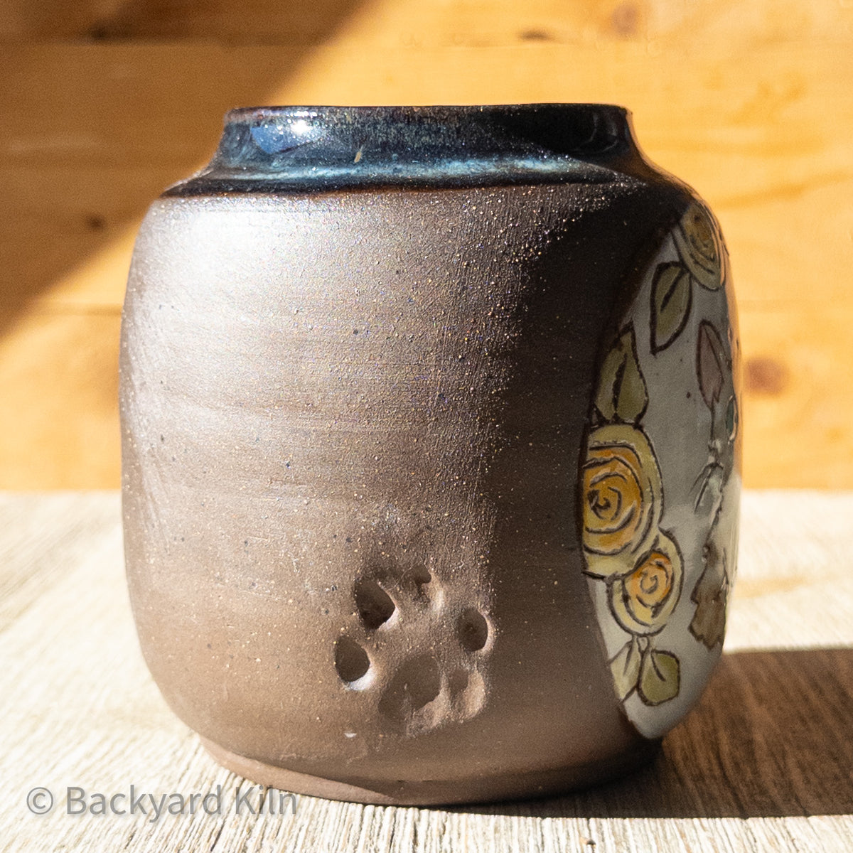 Fundraiser Cat Vase: Emerald 2 by Taylor
