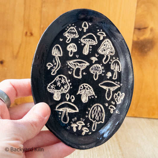 Scandi Mushroom Tray - Taylor