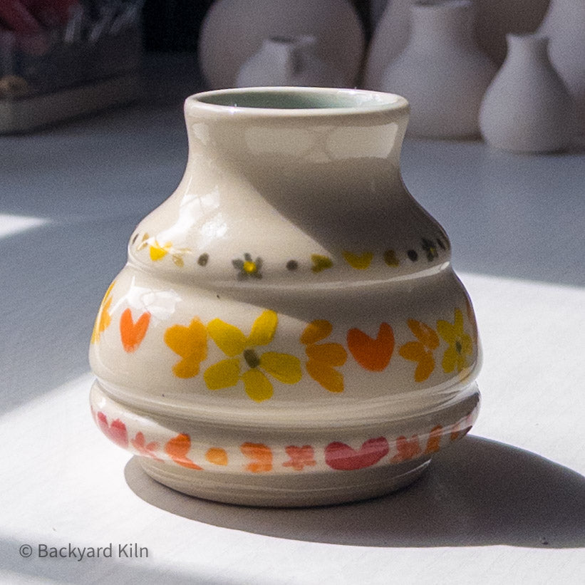 Medium Scandi Bubble Bud Vase by Taylor