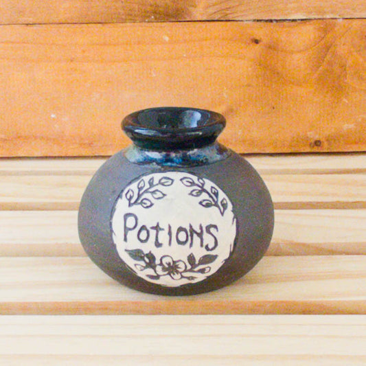 Carved Potions Vase/Bottle - Taylor