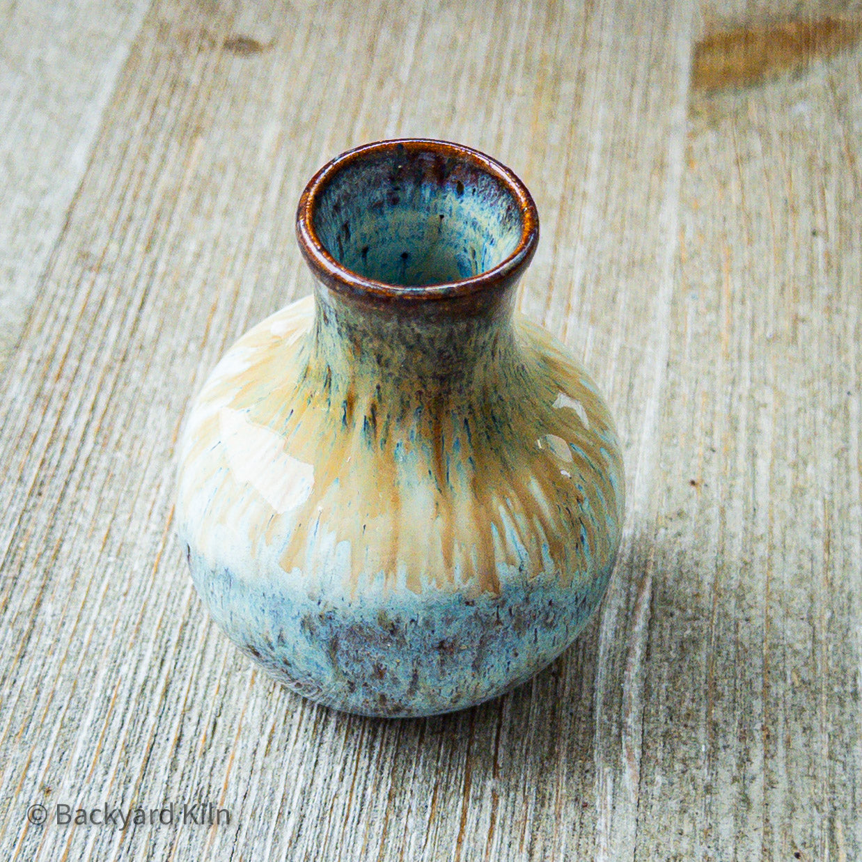 Mini Flow Cat Vase by Taylor