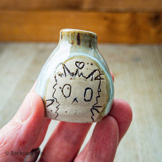 Mini Flow Cat Whiskers Vase by Taylor
