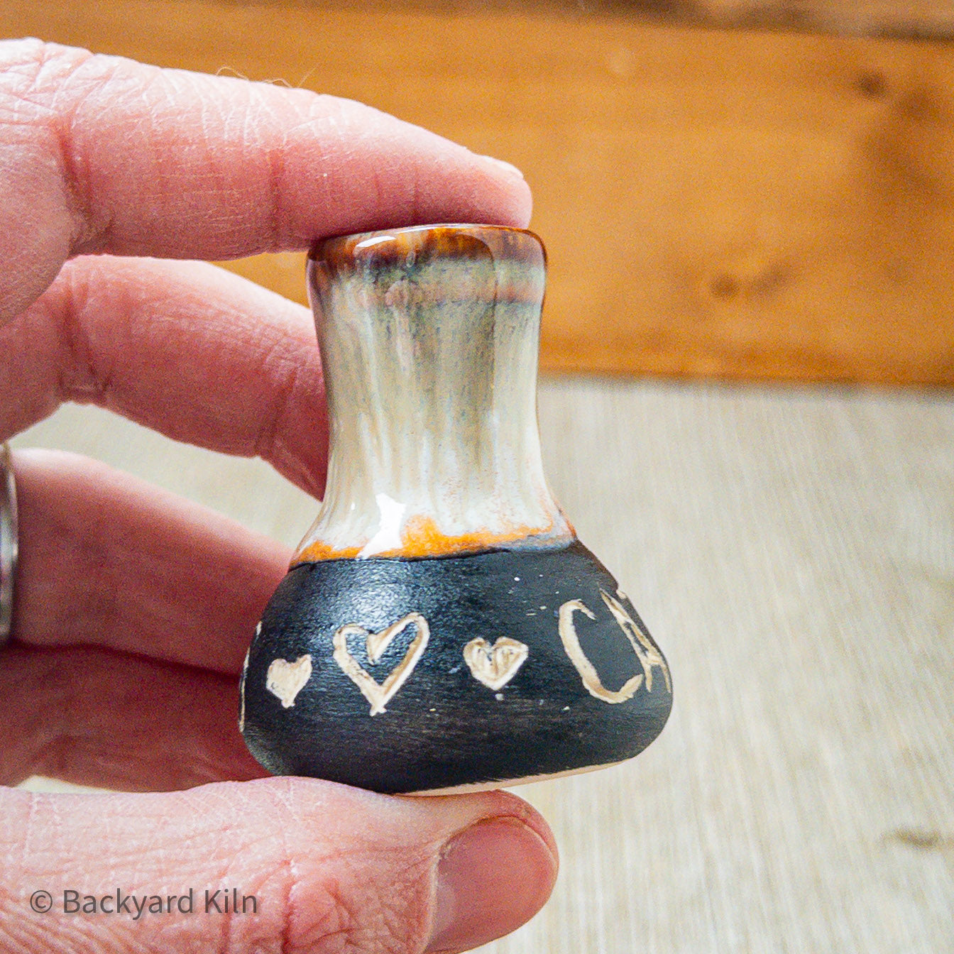 Brown Mini Flow Cat Whiskers Vase by Taylor