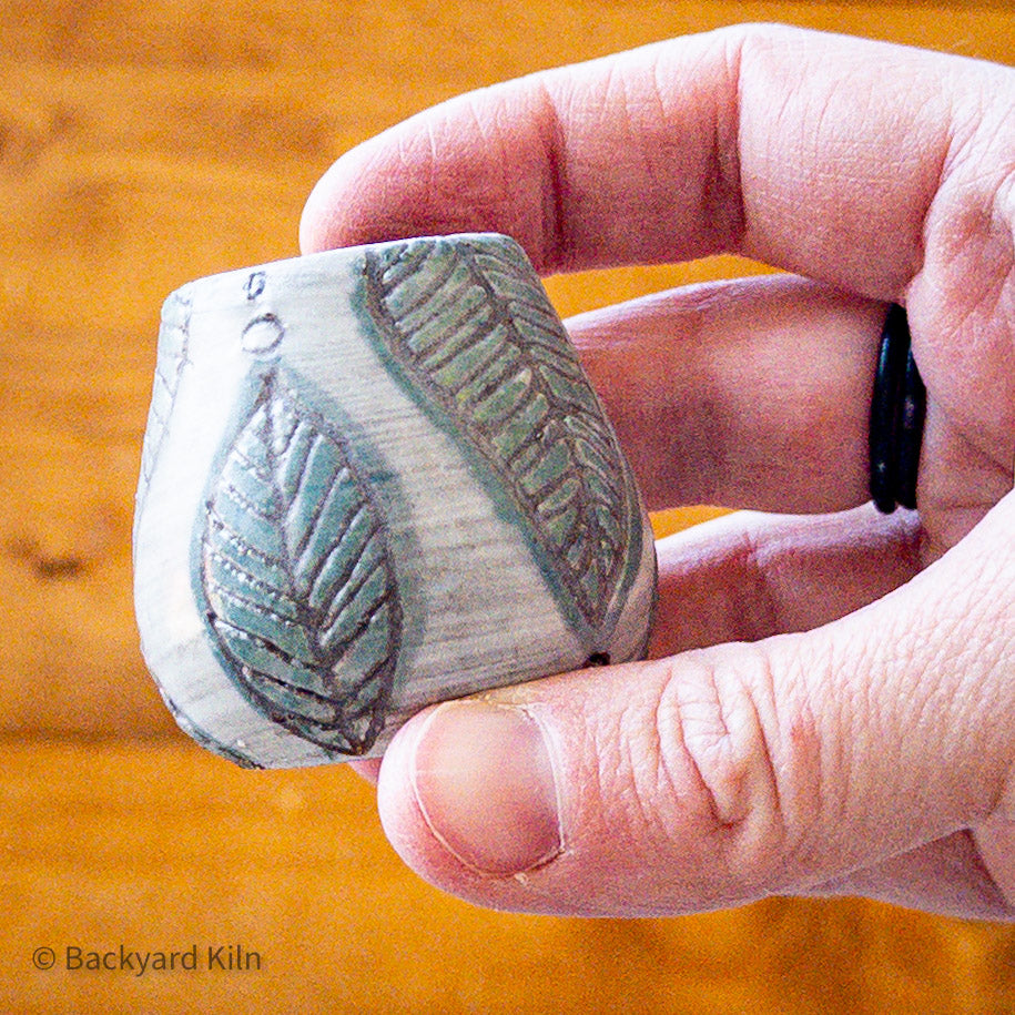 Tiny Leaf Vase - Taylor