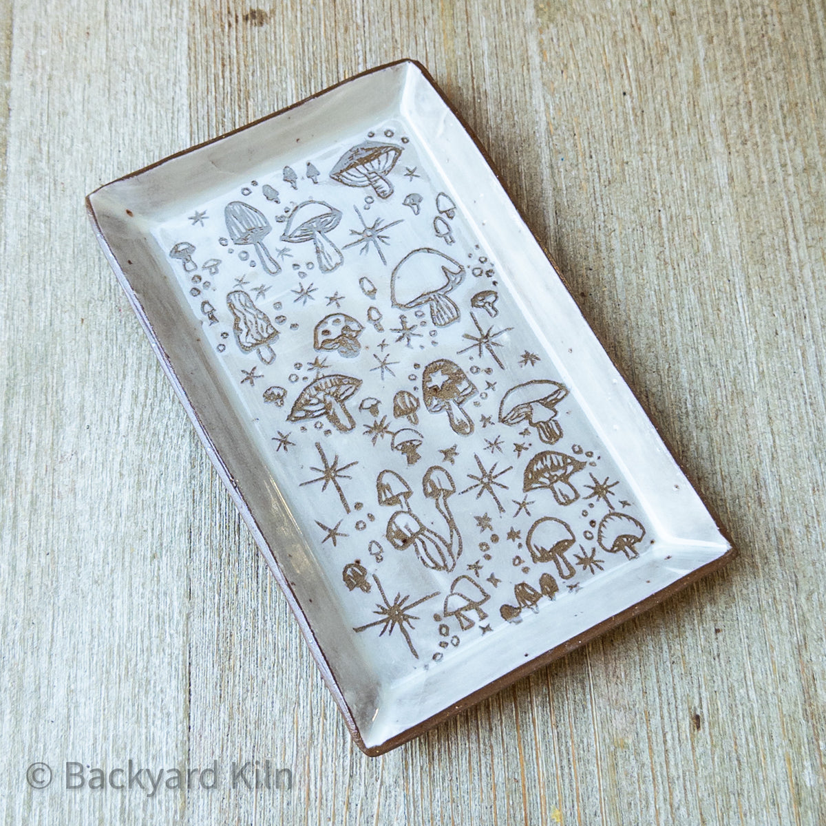 Medium Mushroom Rectangle Tray - Taylor