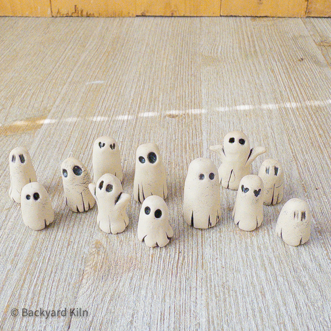 Mini Ghosts Assorted - Taylor