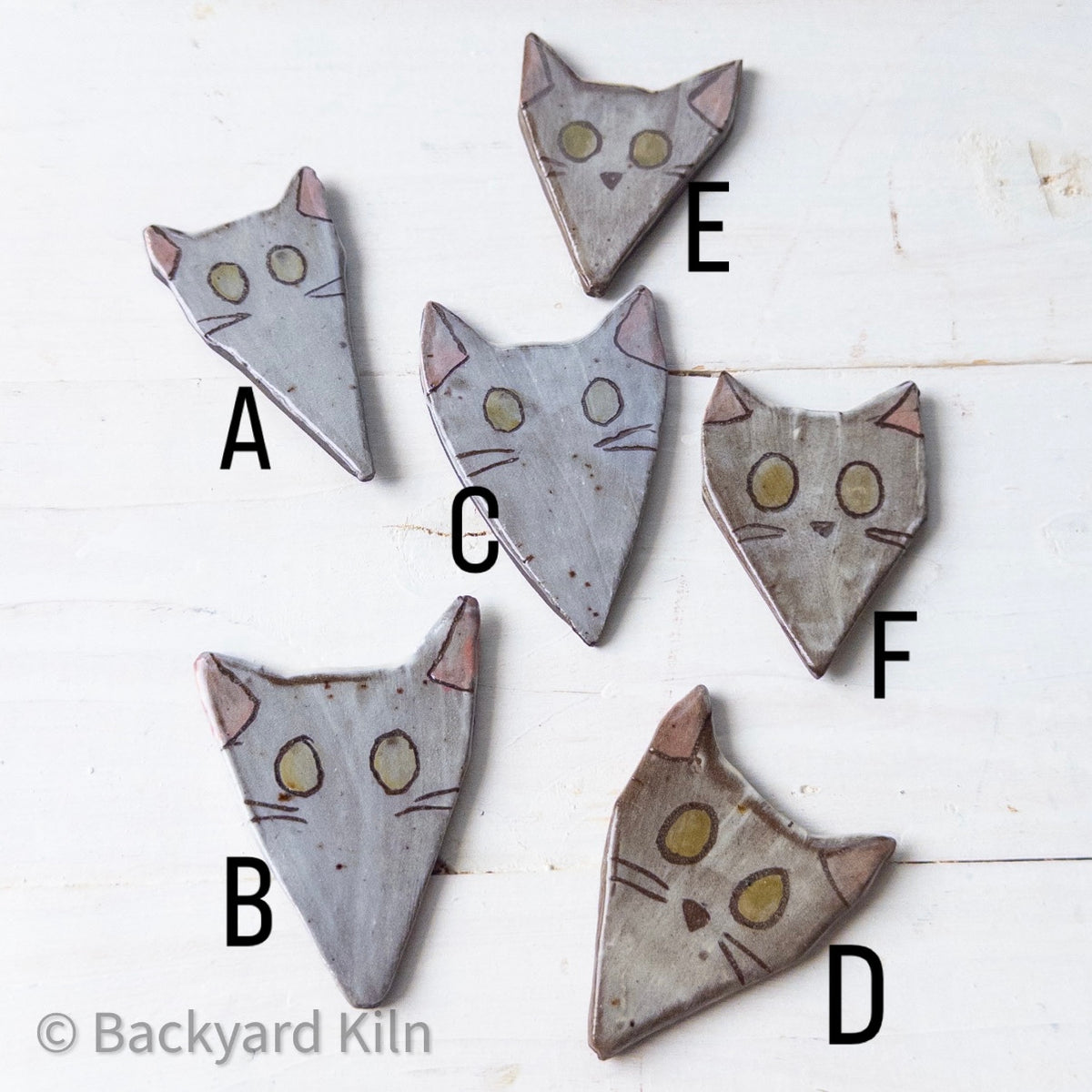 Cat Peeking Stakes by Taylor