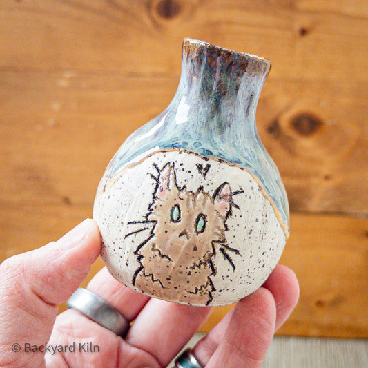 Small Flow Cat Vase by Taylor