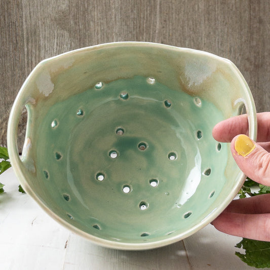 Green Strainer/Berry Bowl - Taylor